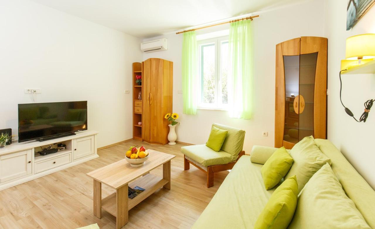 Apartment Green Forest Сплит Экстерьер фото