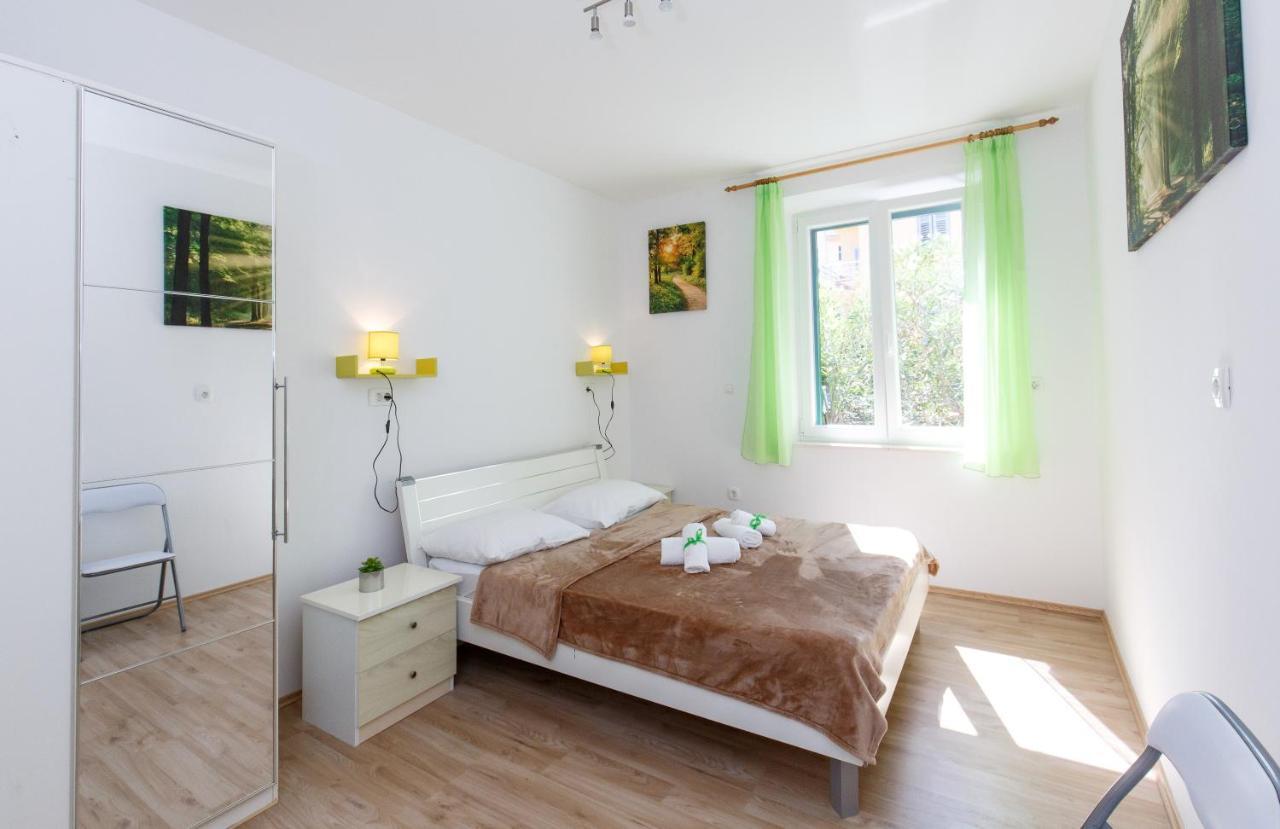 Apartment Green Forest Сплит Экстерьер фото
